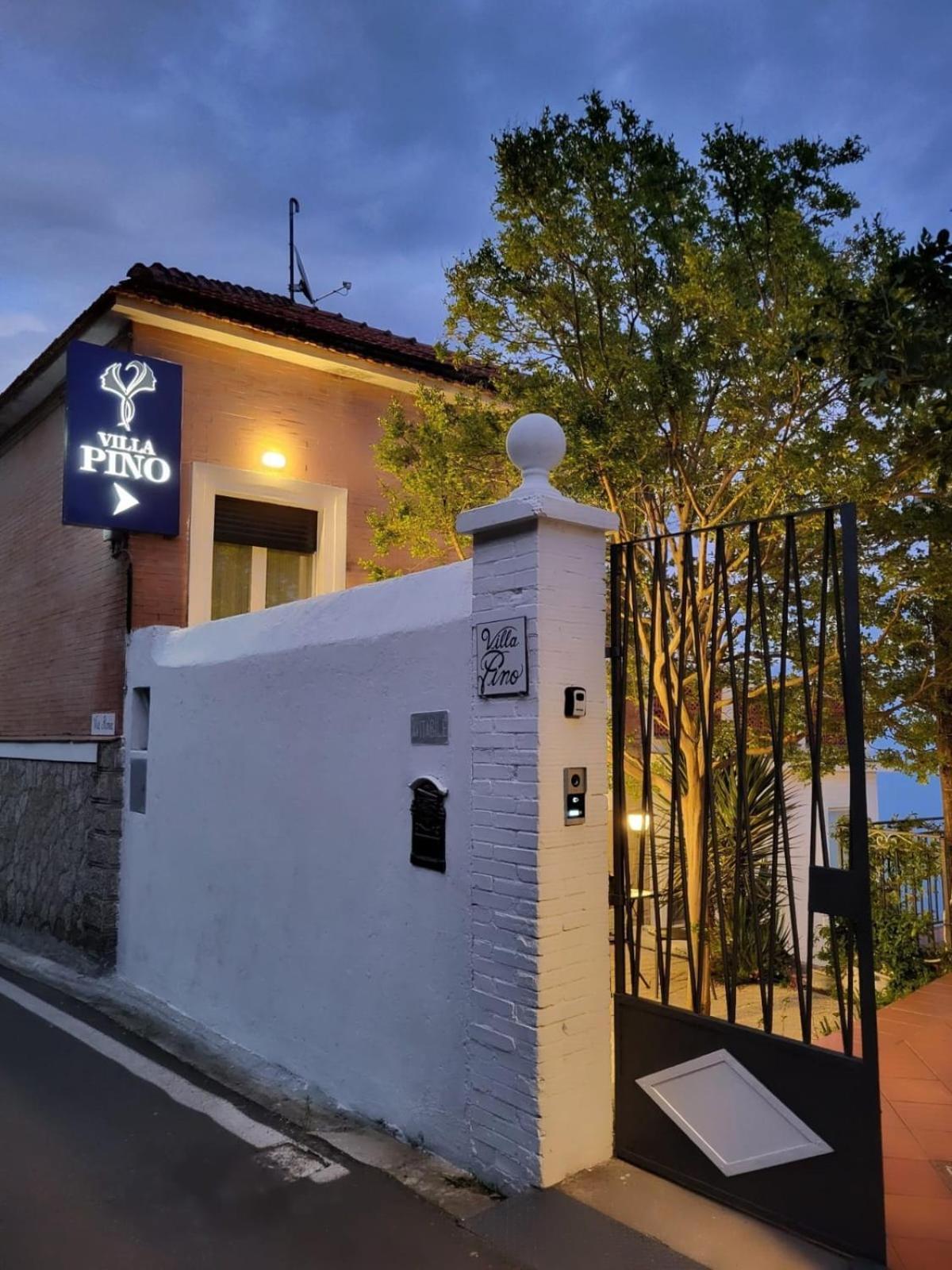 פורורה Villa Pino מראה חיצוני תמונה