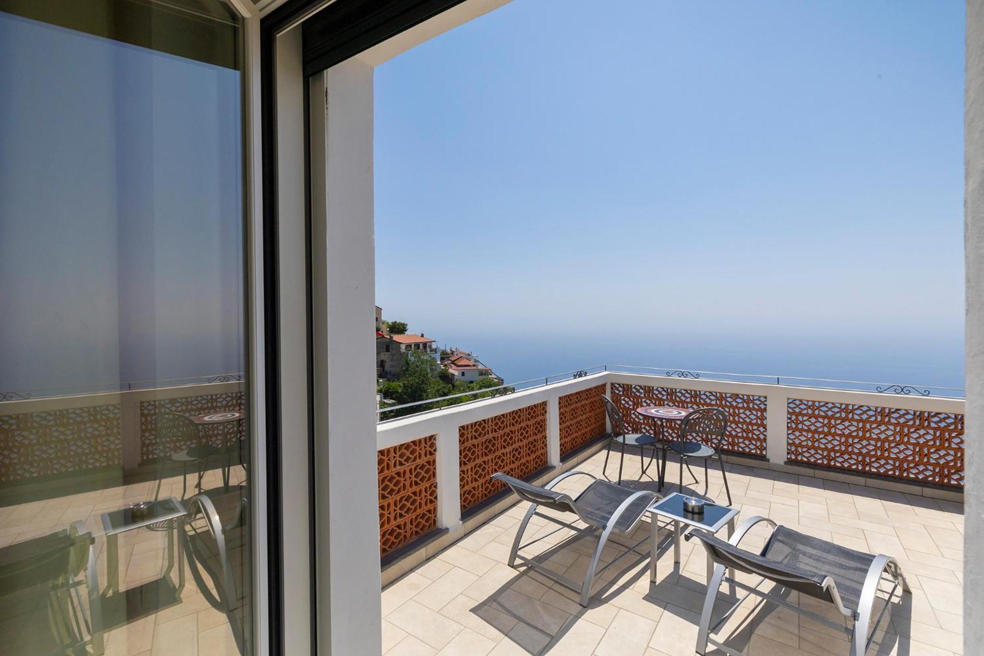 פורורה Villa Pino מראה חיצוני תמונה